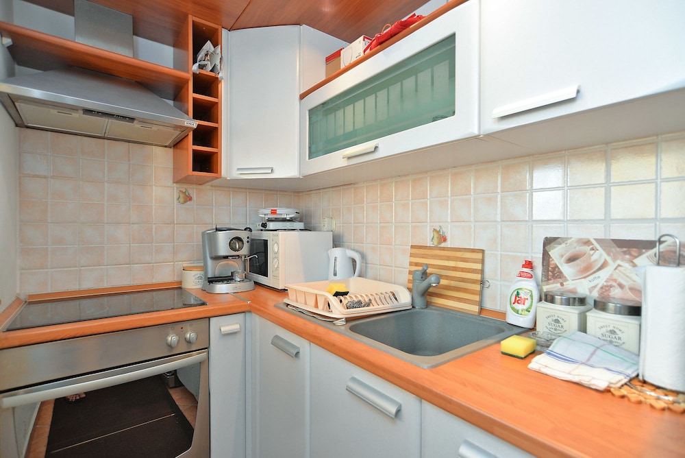 Apartment 258