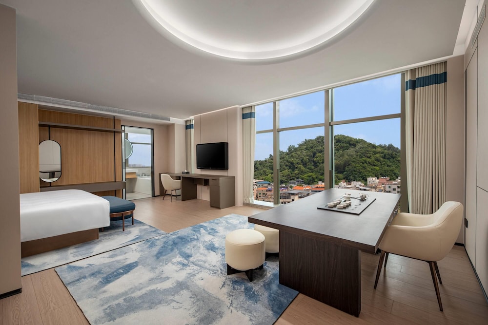 Days Hotel by Wyndham Zhuhai Jinwan