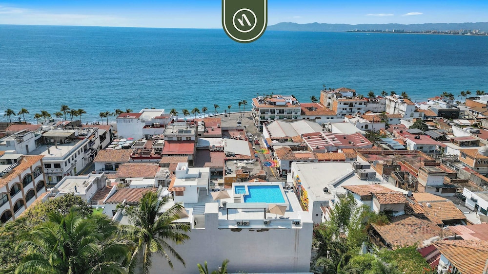 Brand New 1 BR Condo Right Next to the Malecon