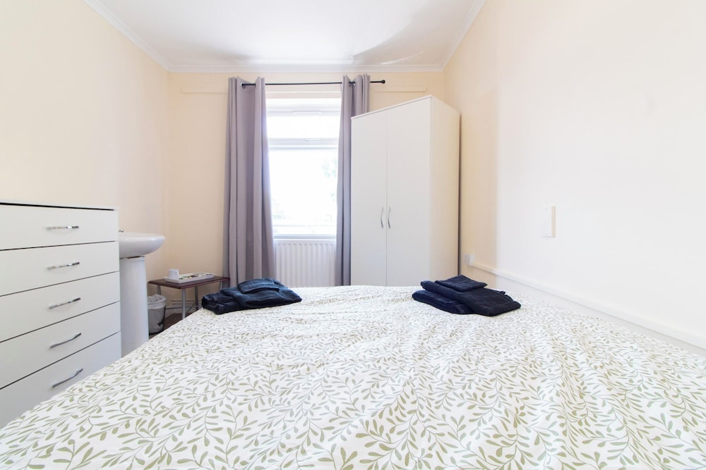 Brookvale Guest House Room 13