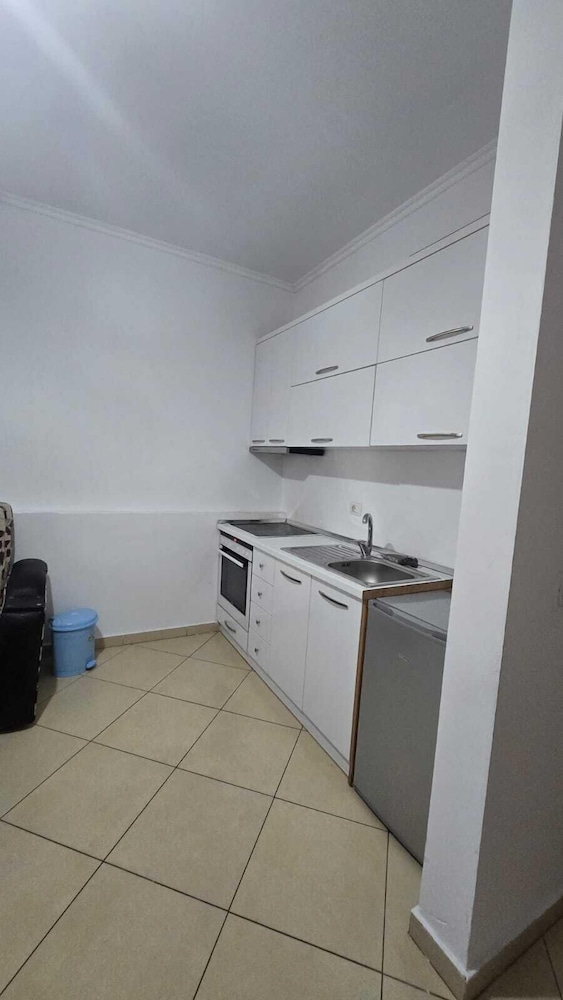 Tirent Apartment - Your Beach Home in Vlorë