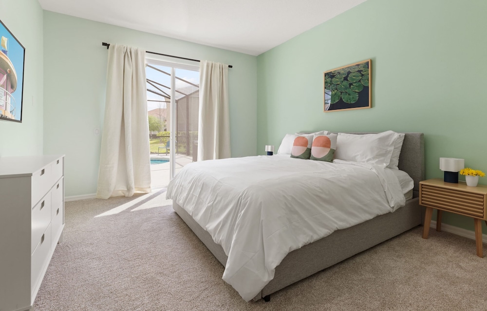Broad Oak Stocked Solterra Retreat Pool Game Room 17 Guests Themed Rooms