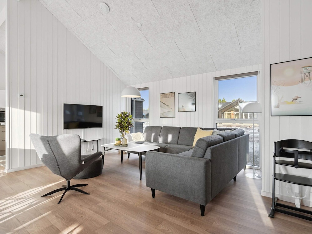 5 Star Holiday Home in Norre Nebel