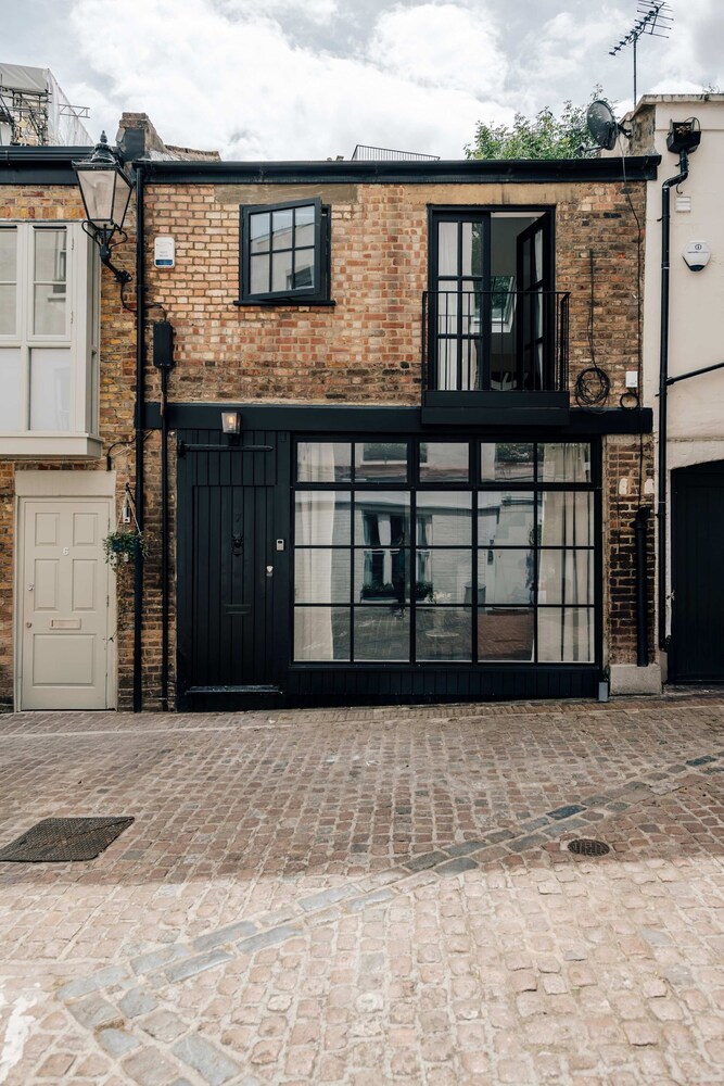 The Primrose Mews in Greater London