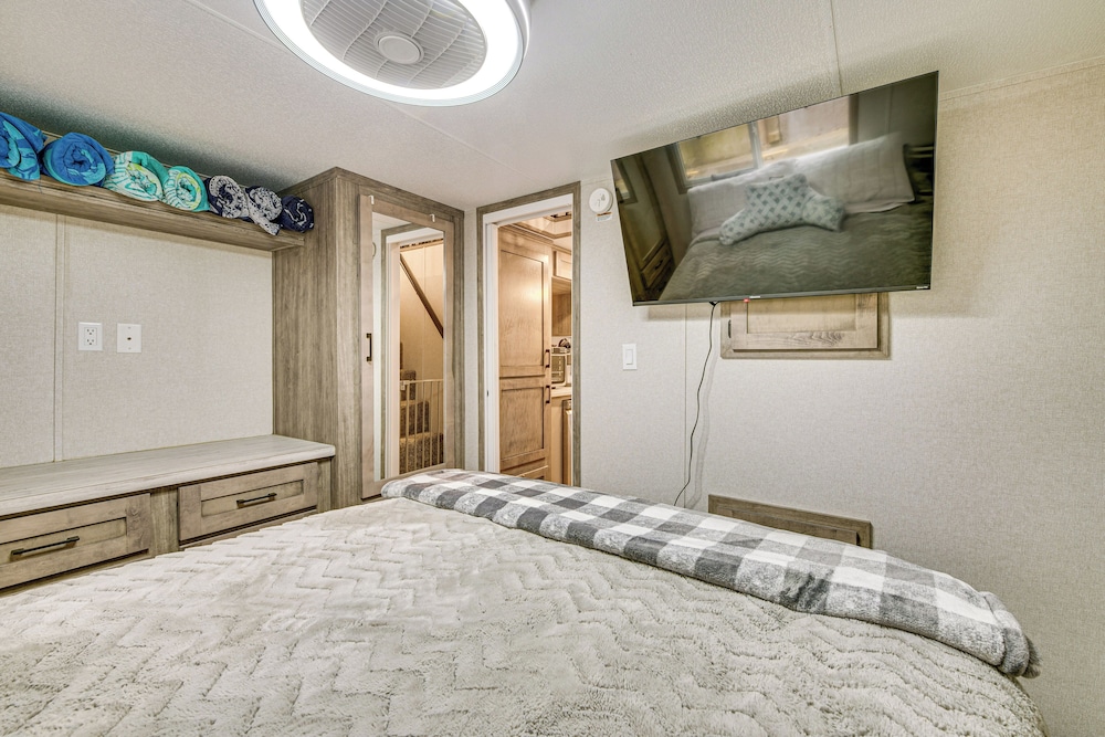Walk to Lake Beaches: Cabin w/ Patio in Belmont!