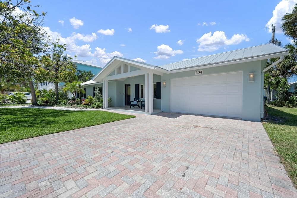 Latitude Adjustment Ami 3 Bedroom Home