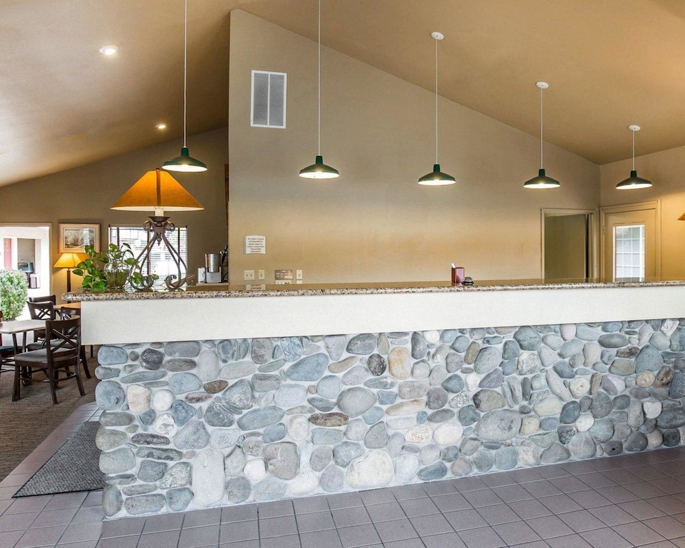 Quality Inn Suites Minden - Property Image 29