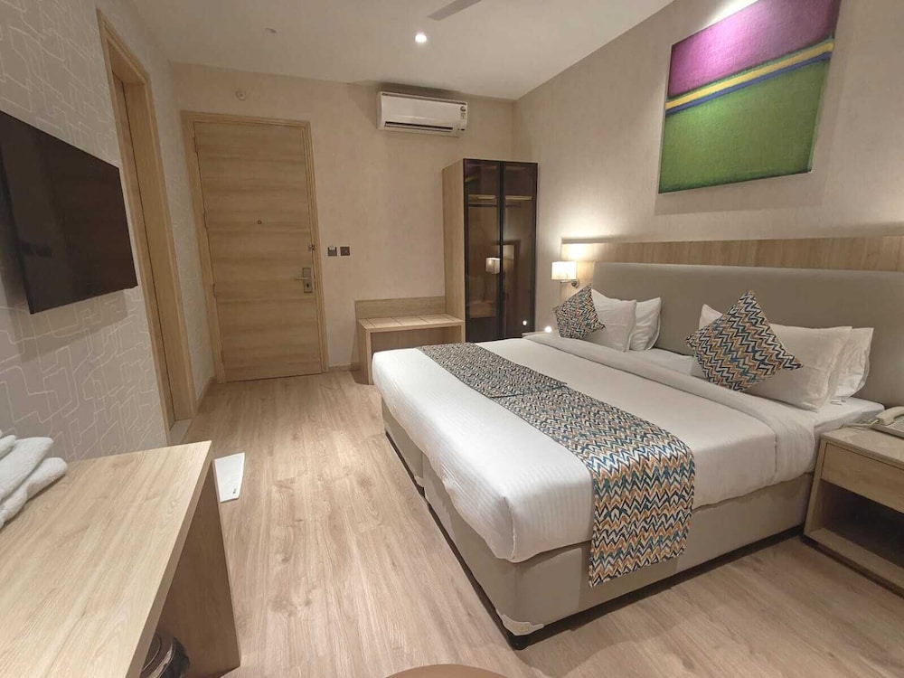 Bluestone Prime by The Cosy Hotels