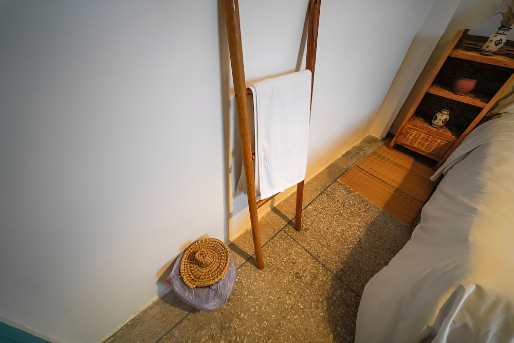Anza Sets House