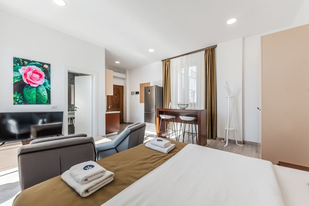 Studio With Amazing Balcony - Kamelia