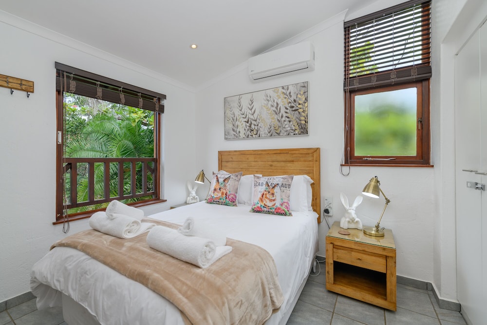 San Lameer Villa Rentals 2908