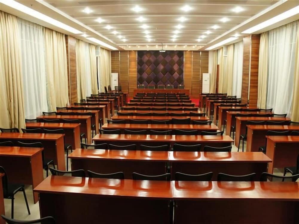 meeting & event spaces