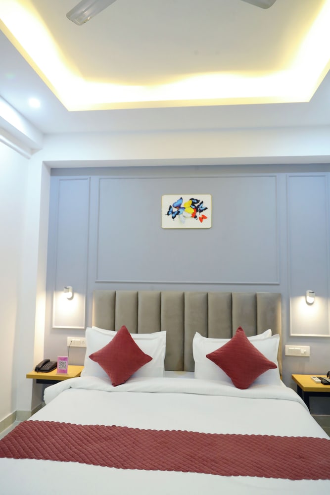 Hotel Mavens House