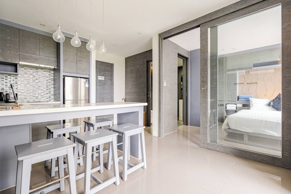 Citygate B307/8 By Villacarte