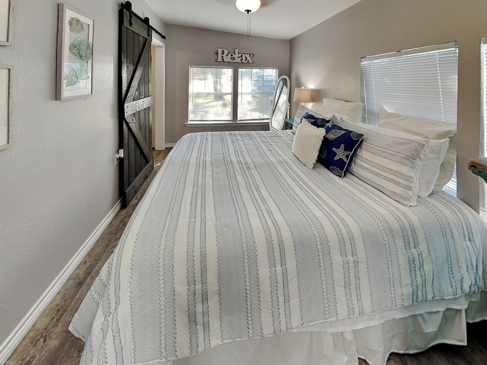 The Charming Cozy Cottage by Miss Kitty’s