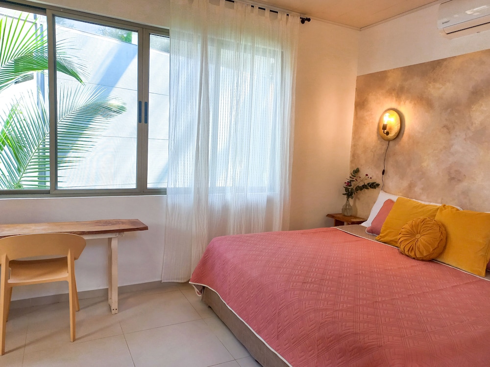 Calma Apartments