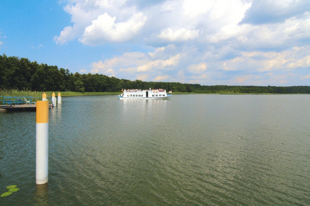Log Cabin by Fahrsee With Lake Sauna