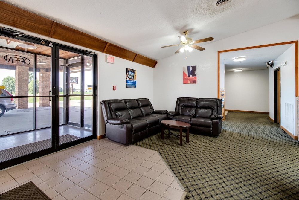 Motel 6 Marion, IL