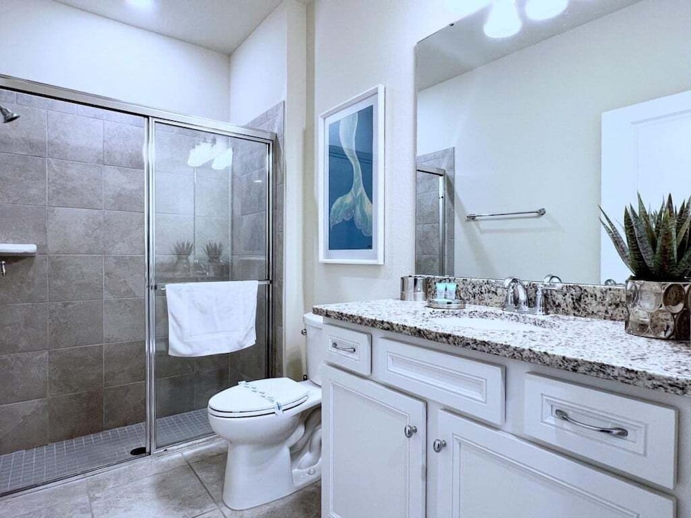 Large 5 Bed Family Townhome With Splash Pool 5 Bedroom Townhouse