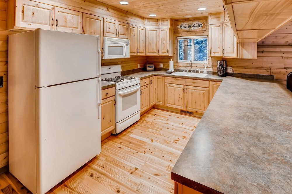 Ridgecrest Hideaway