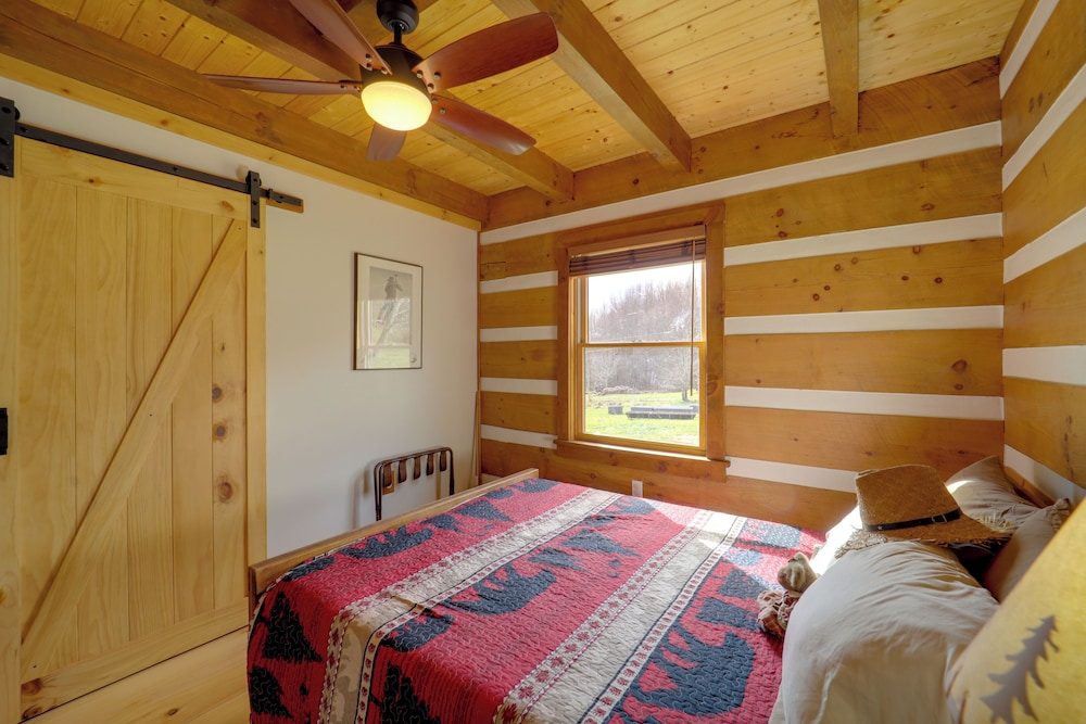 Hike, Ski & More: Blue Ridge Mountain Escape