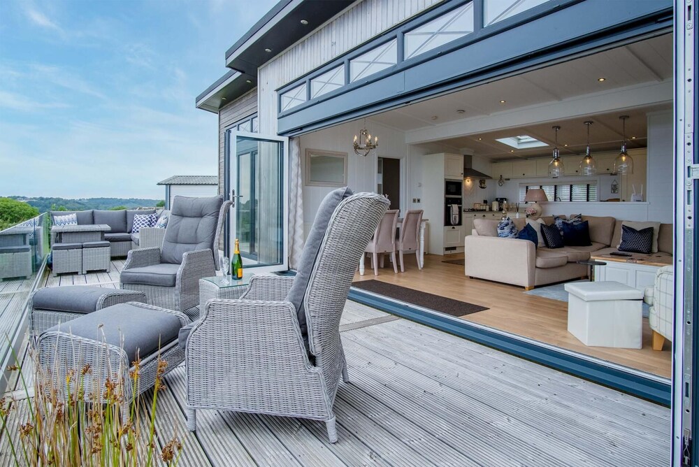 Shearwater 30 - 2 Bedroom Lodge - Summerhill