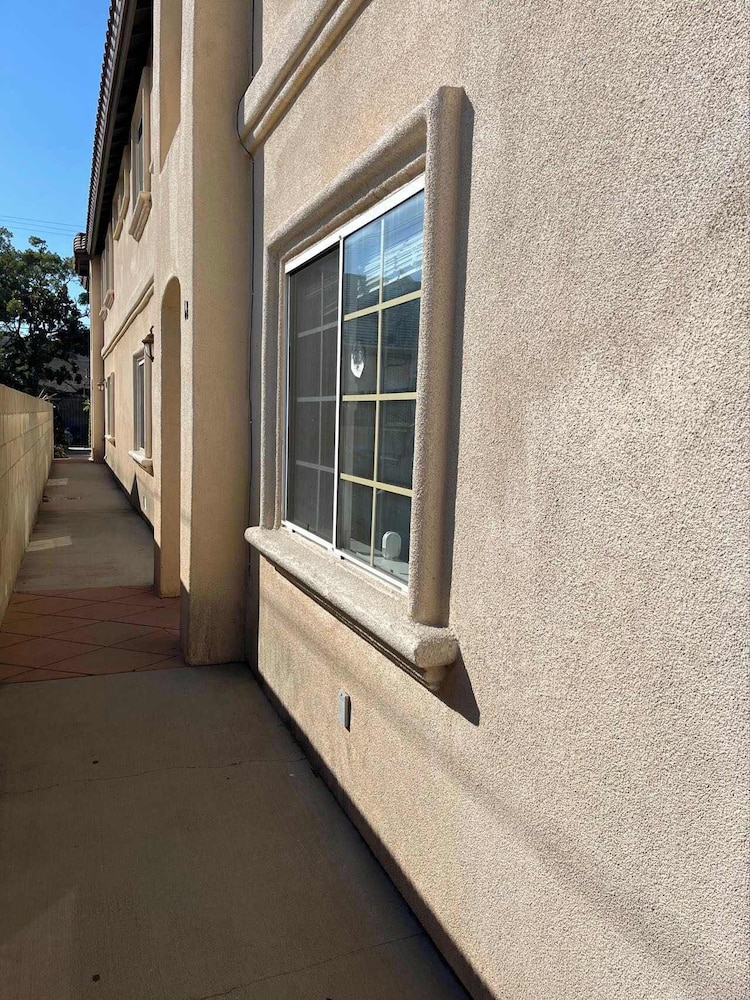 Not Affected by the Fire/elegant Pasadena Retreat Prime Comfort Awaits
