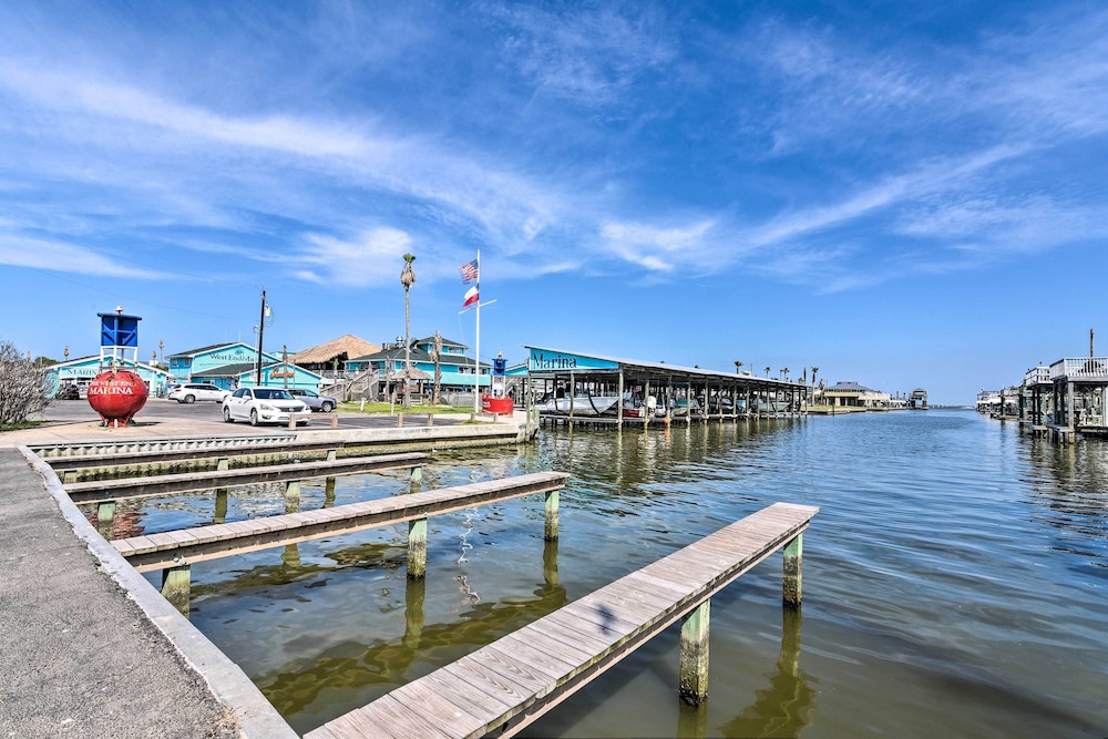 Private Dock & Kayaks: 'reel Fun in Sea Isle'