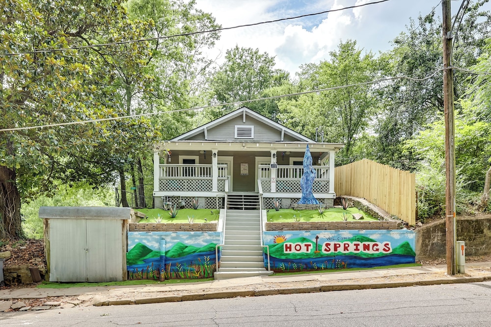 Pet-friendly Home, Near Hot Springs National Park! view 5