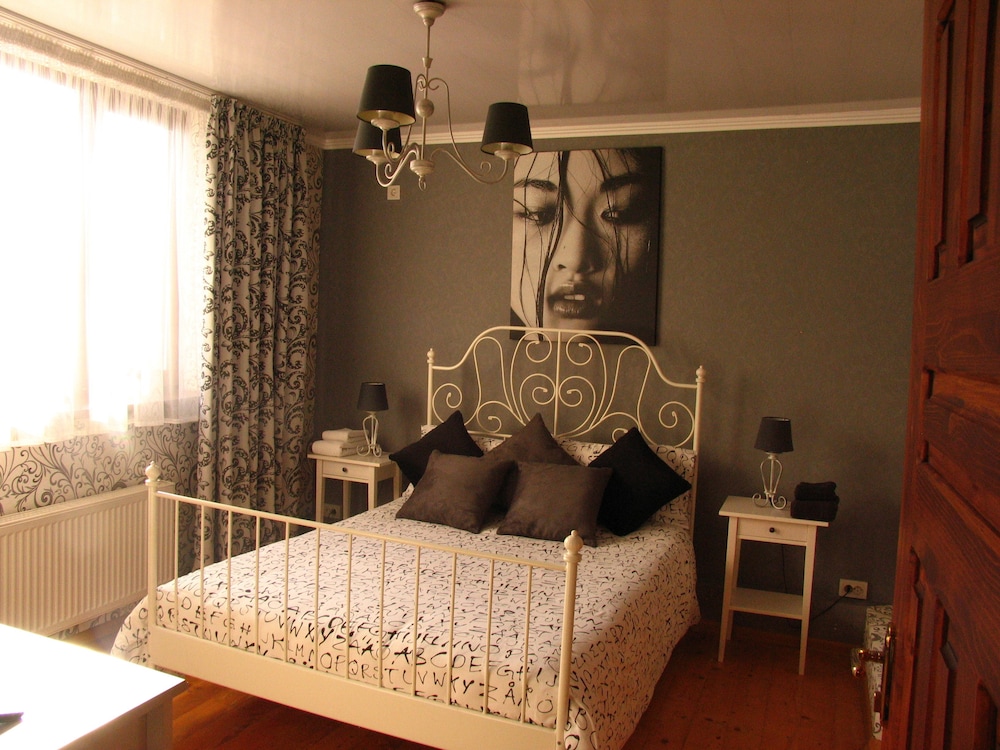 Photo 47