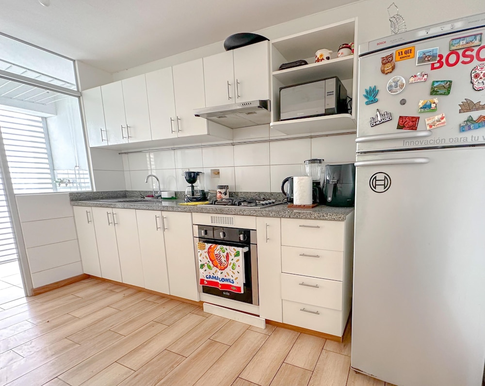 Exclusive Ocean View (1404)