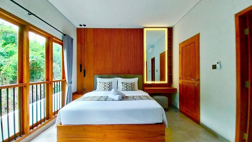 Villa Nak Anak Sanur - Luxury 2 BR Villa