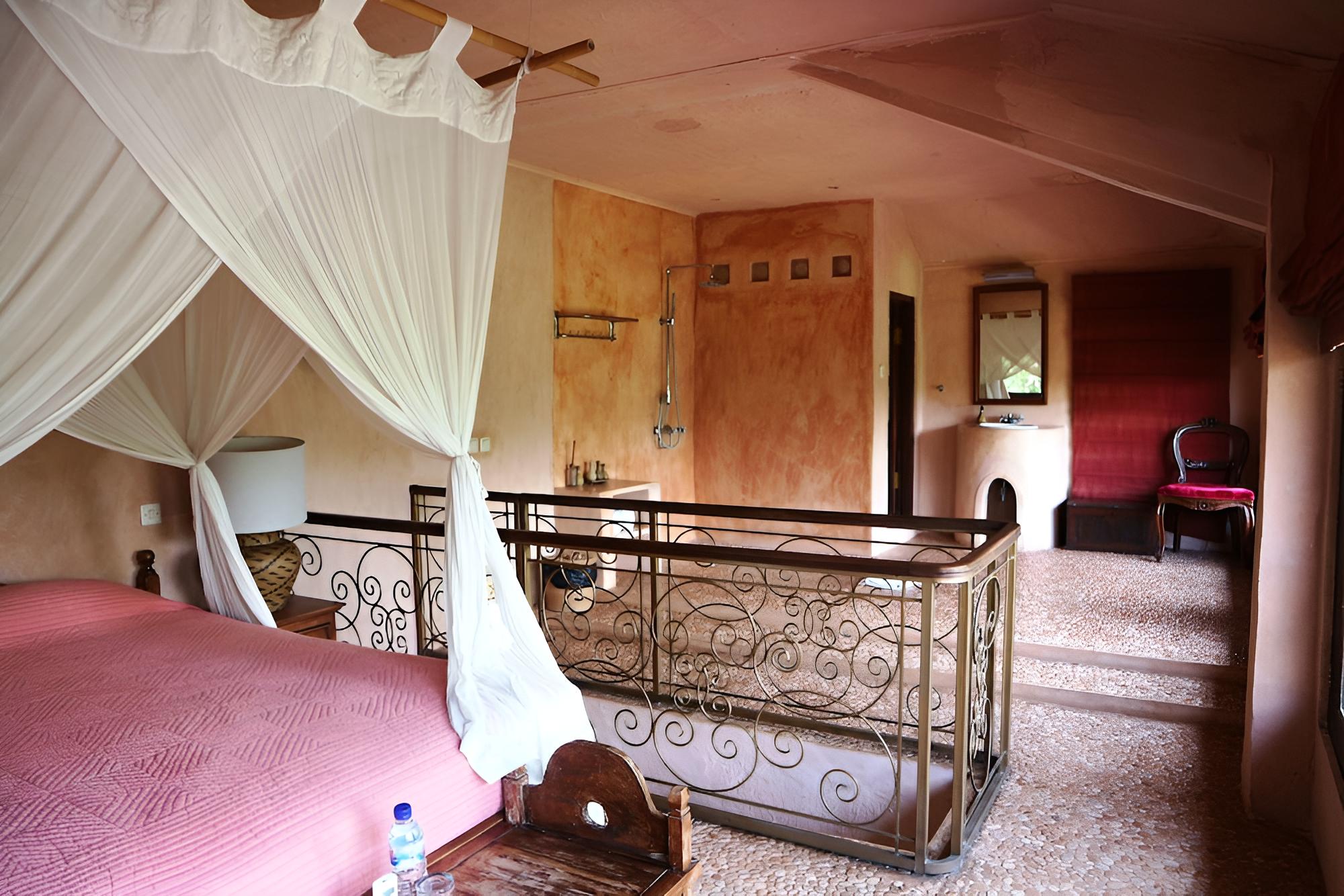 La Taverna Suites