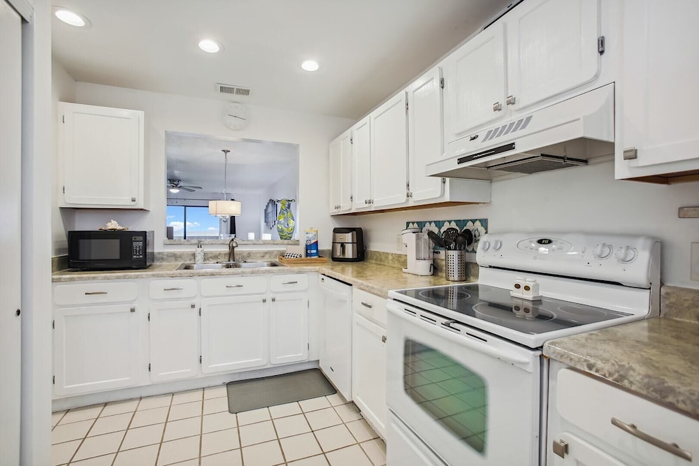Breezy Beachfront Bliss at Historic St Augustine