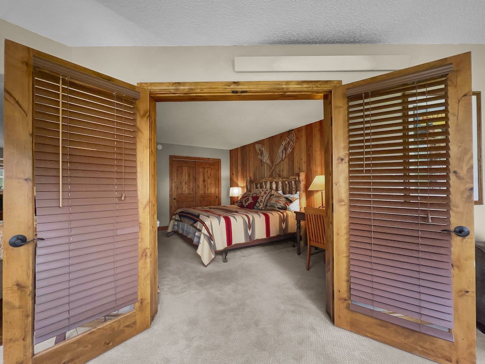 SkyRun Copper Mountain Resort Vacation Lodging