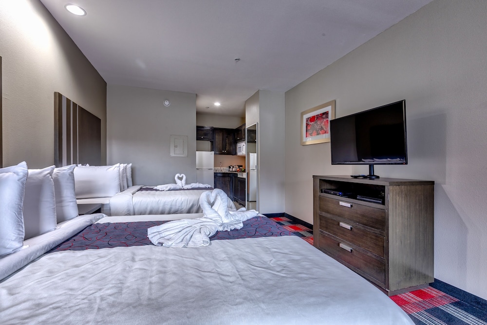 Americas Best Value Inn and Suites IAH Airport North - Property Image 2
