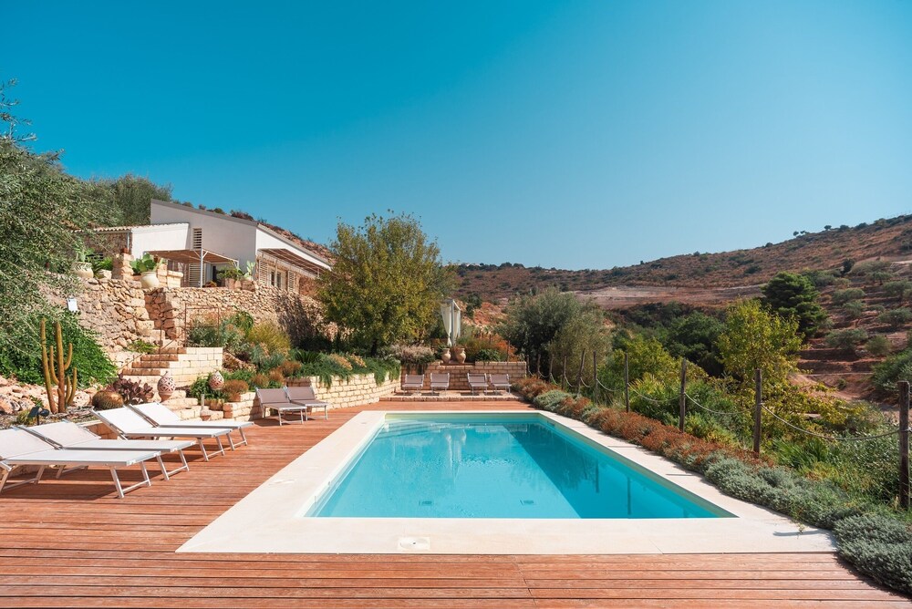 Azalo Country House view 5