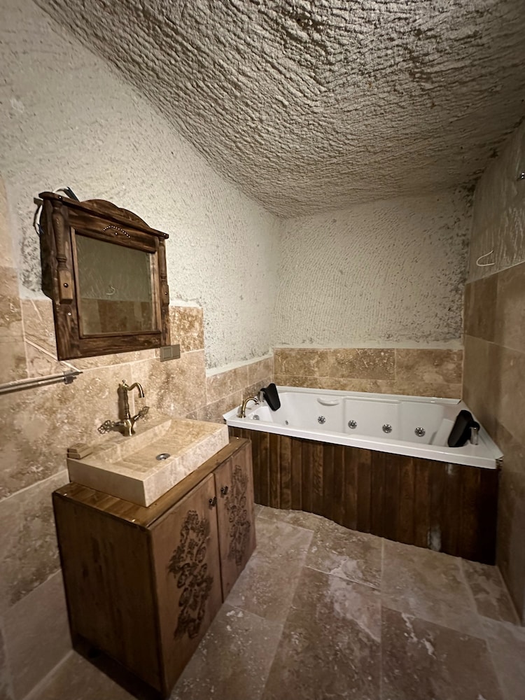 Kayaharman Cave Suites view 3