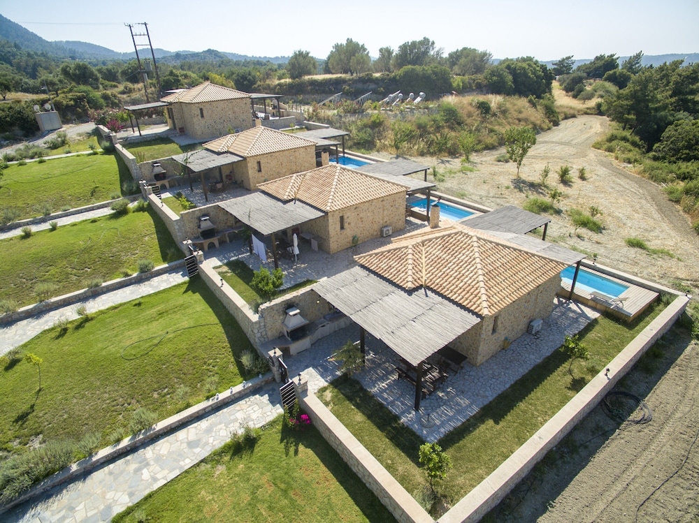 Salakos Villas