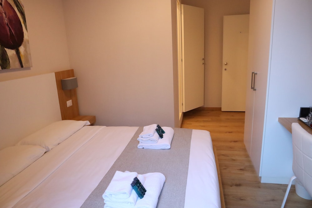 Eden Luxury Suites
