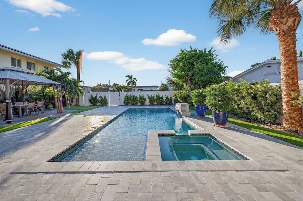 Paradise by the Sea - Cottage
