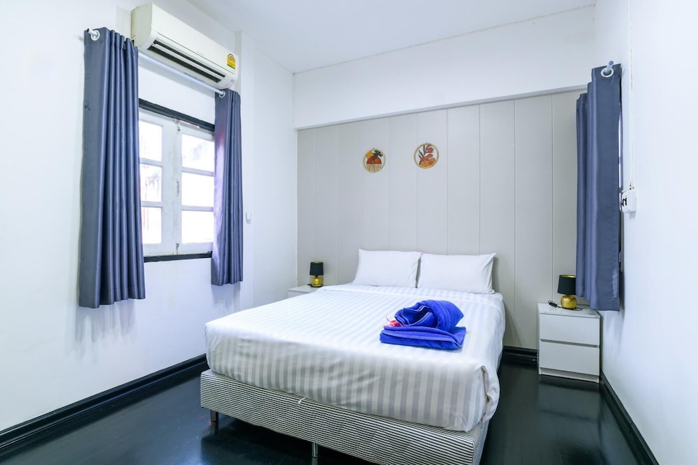 Jomtien 5BR Beach Pool Villa JB5