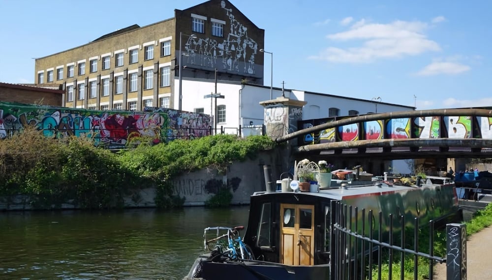 Stylish Hackney Wick Apartment With Terrace