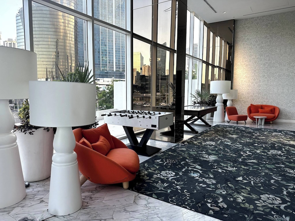 Luxury apt in Panama City 2 Rooms 3 Baths & Office