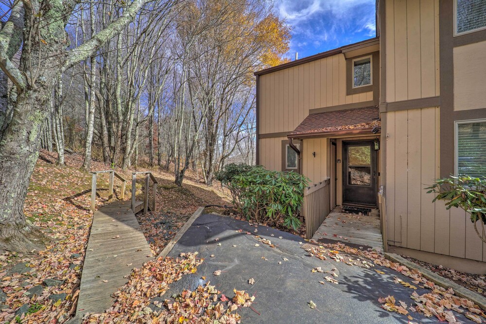Sugar Mtn: Townhome w/ Hot Tub: Sugarcane Chalet' view 5