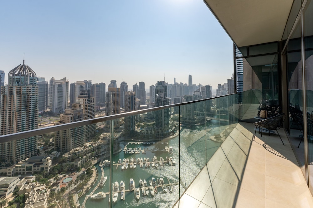 Sleek 1BR at Dubai Marina w Balcony