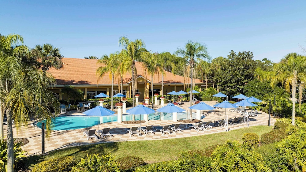 Bright 3B w Pool Close to Disney Encantada 8545