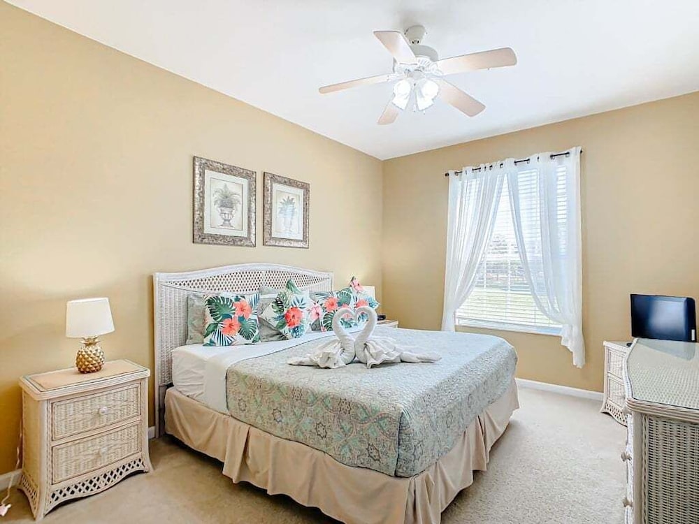 Spacious 3br Condo Near Disney W/ Resort Amenities 3 Bedroom Condo