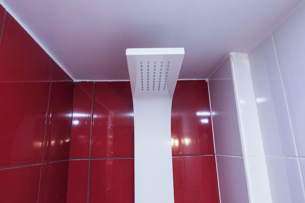 Stylish Renovated 2 Bd Apt in Exarcheia