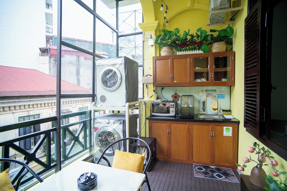 CozyPosy Premier Apartment